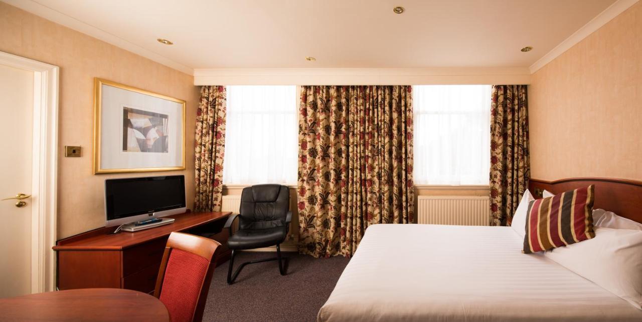 Mercure Burton Upon Trent, Newton Park Exterior photo